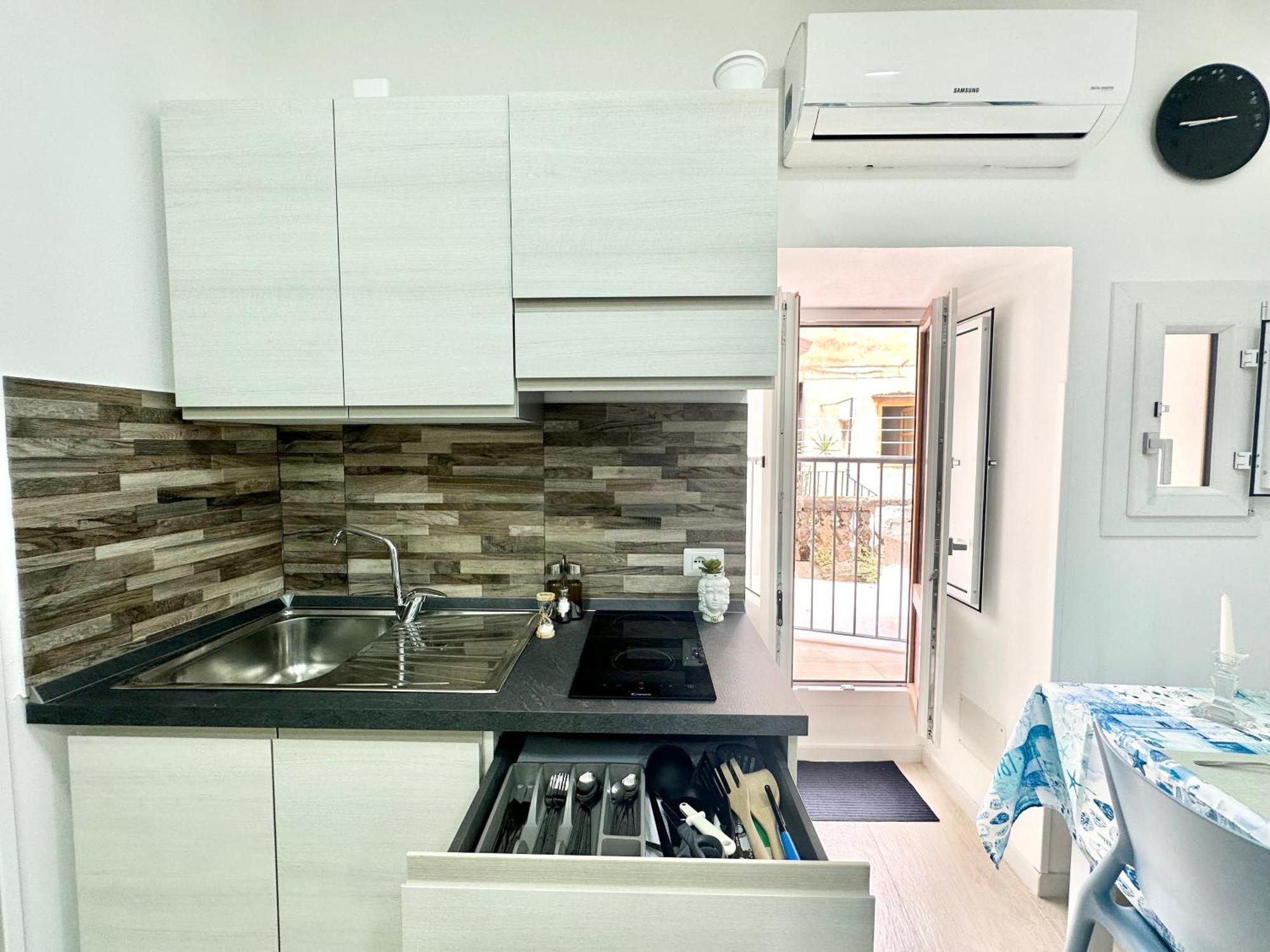 Ale & Andry House Apartment เชฟาลู ภายนอก รูปภาพ